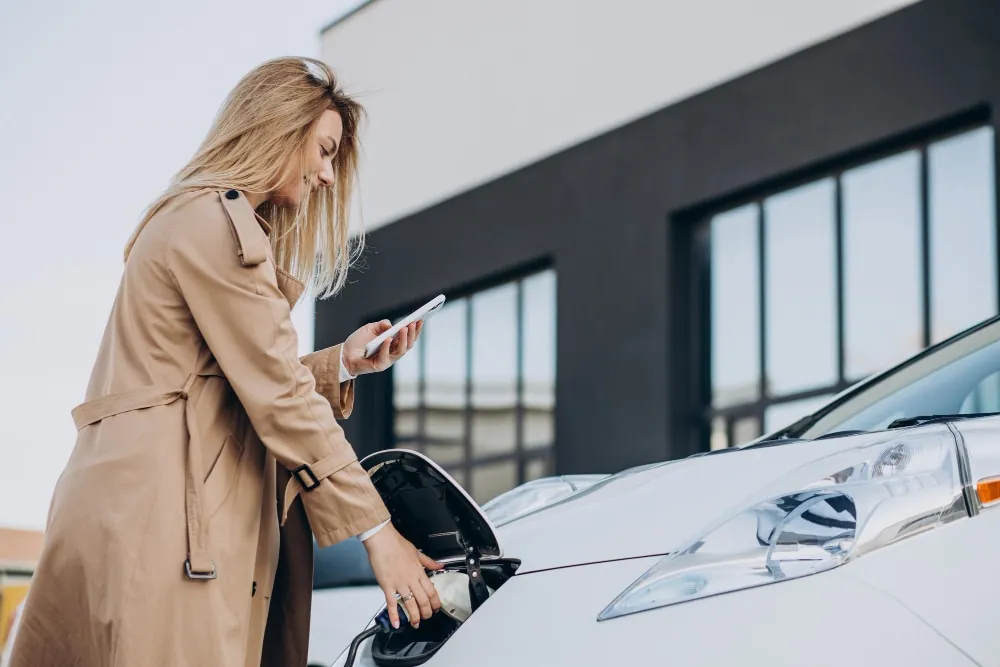 Le prix de l’essence augmente, mais voici une autre raison d’acheter une voiture hybride