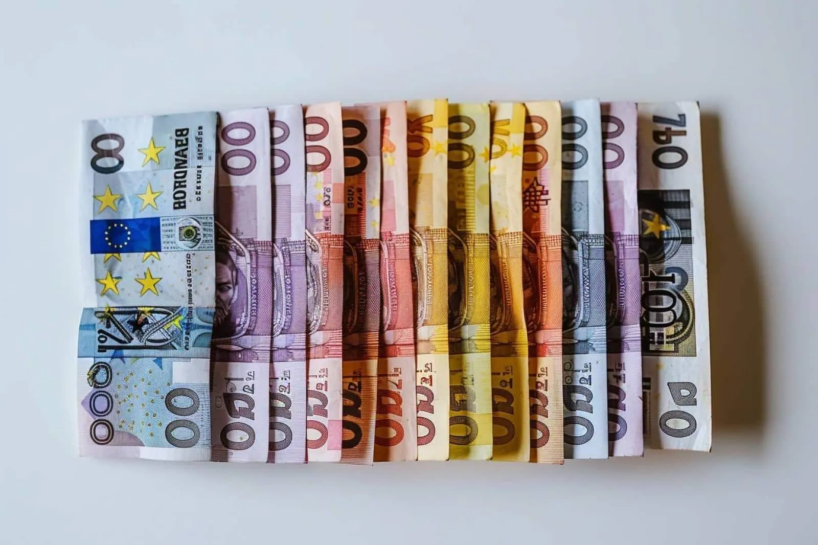 Qu’est-ce que l’euro lei ?